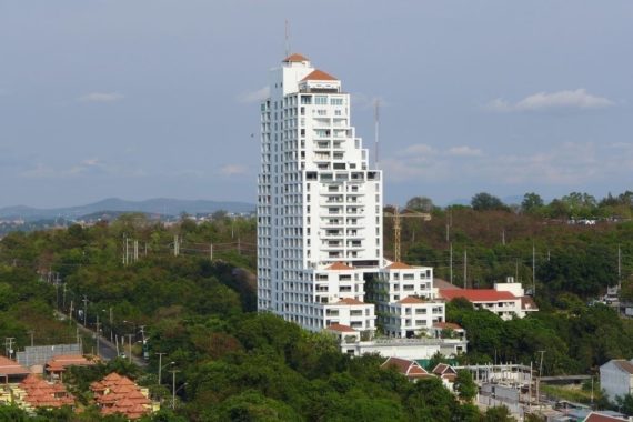 pattaya-hill-resort-condo-pattaya-5a388d22a12eda6ef6003273_full